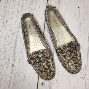 Tahari Barrie Snakeskin look flats